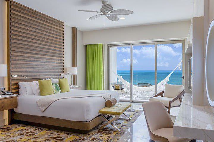 Junior suite ocean view 1 king bed