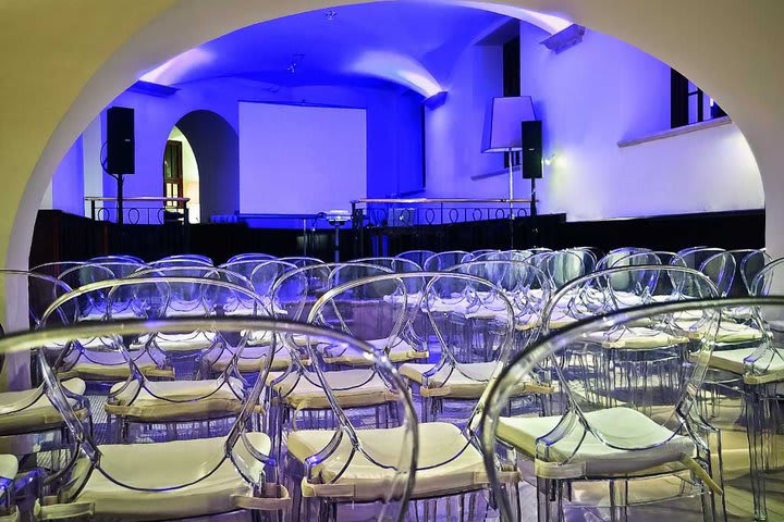 El hotel Sofitel Villa Borghese en roma cuenta con salones de eventos para 60 invitados