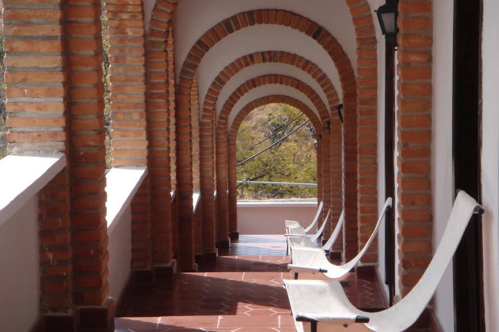 Outodor sitting area at Hotel El Atascadero