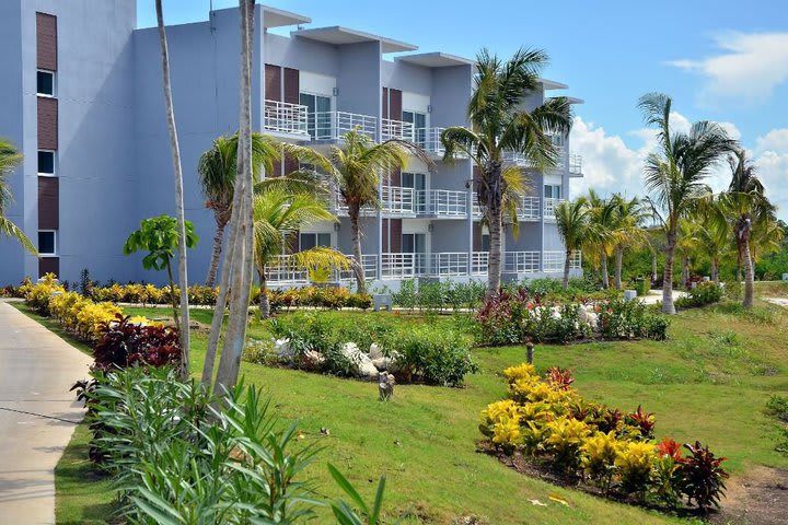 The hotel offers 600 guest rooms