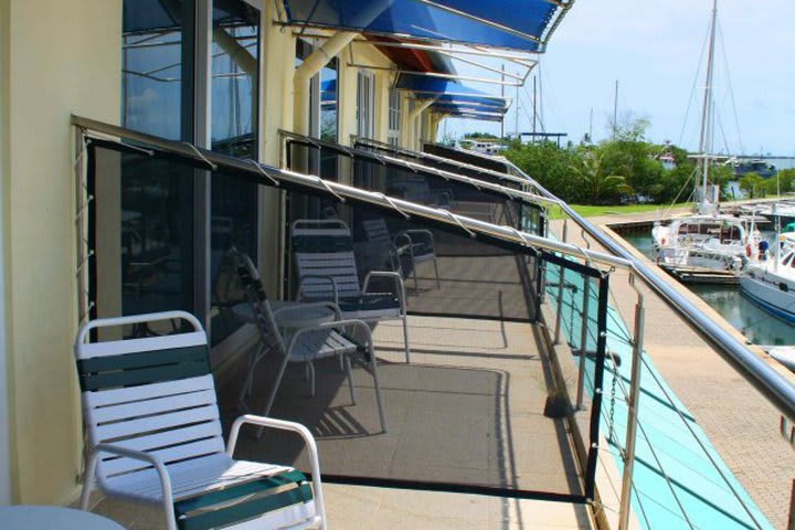 Shelter Bay Marina Hotel has guest rooms with balcony