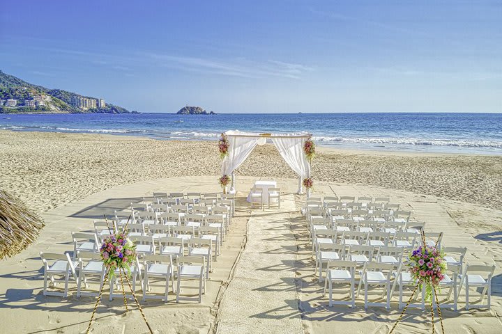 Wedding at the beach