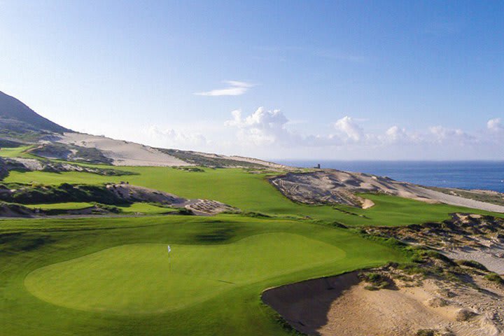 Acceso al campo de golf