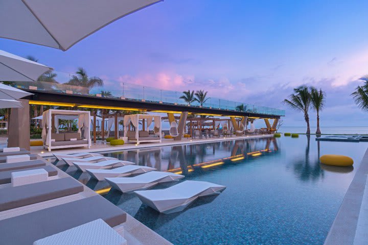 Sun loungers by the pool