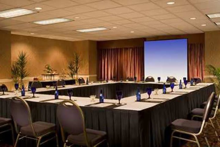 Lake Erie meeting room at Hilton Chicago