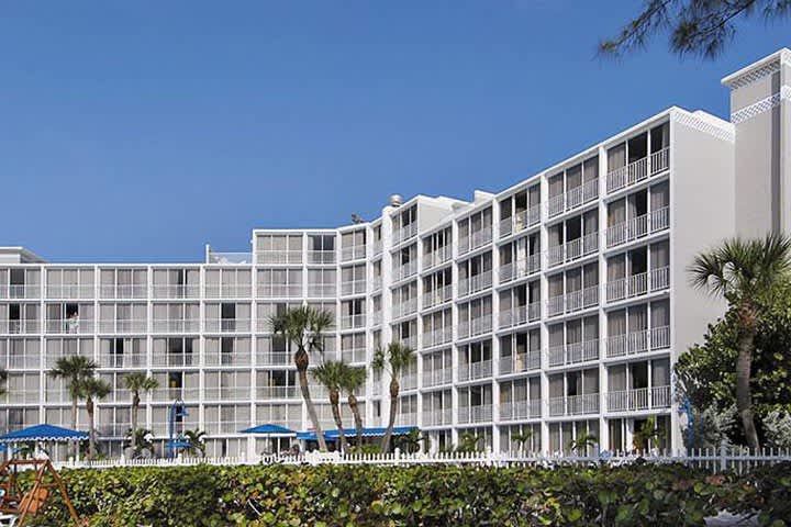TradeWinds Sandpiper Hotel and Suites