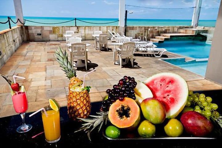 Bar by the pool at Hotel Jangadeiro in Recife