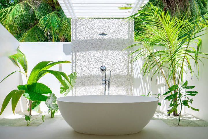 The tub of a villa on the beach