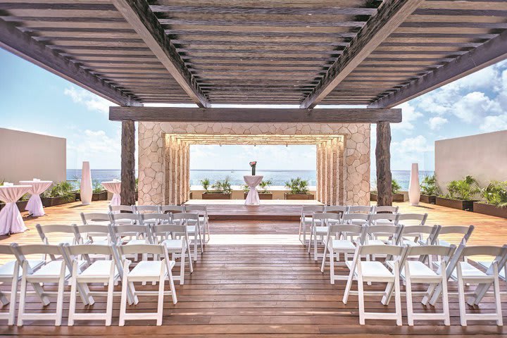 You can celebrate your wedding at the property