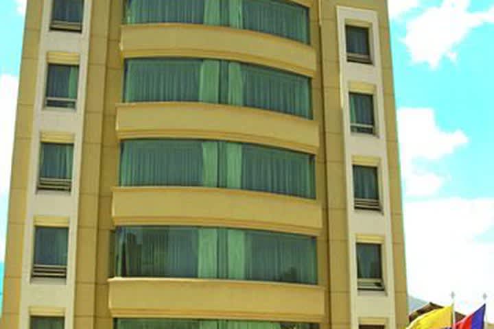 Hotel La Colina Suites