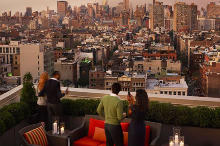 Sheraton Tribeca New York offers views of the Big Apple