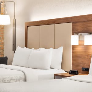 Holiday Inn Express San Antonio-Airport, an IHG Hotel