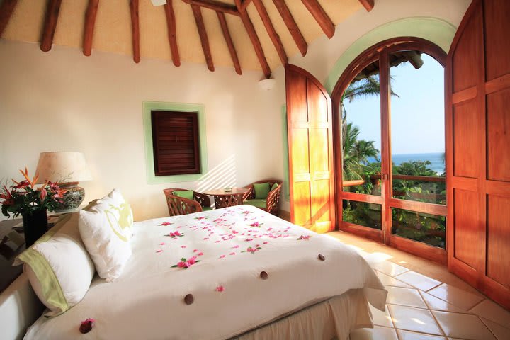 Img - Deluxe Suite, Ocean View