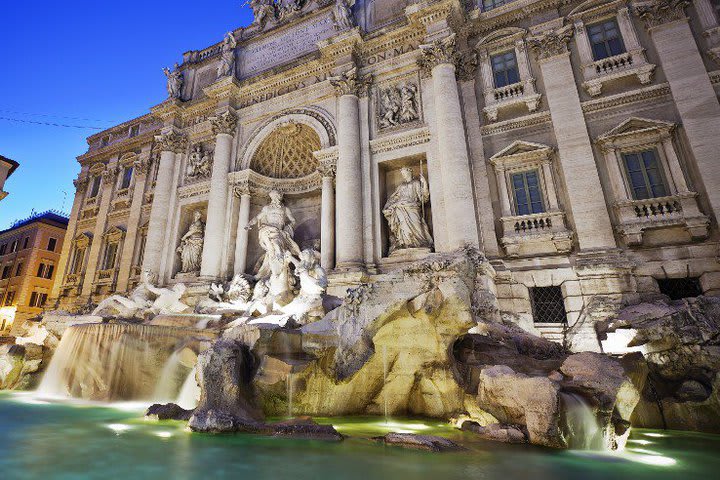 Desde la terraza del hotel Relais puede apreciarse la Fuente de Trevi en Roma