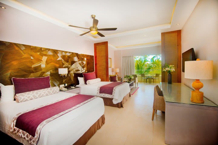 Junior Suite Tropical View Double Beds