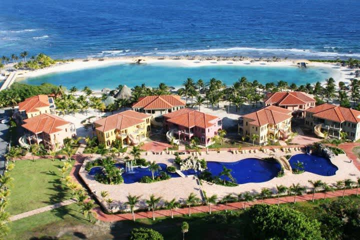 Parrot Tree Plantation Beach Resort & Marina