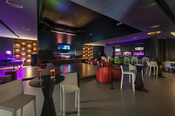 Bar Excite Sports Bar & Lounge