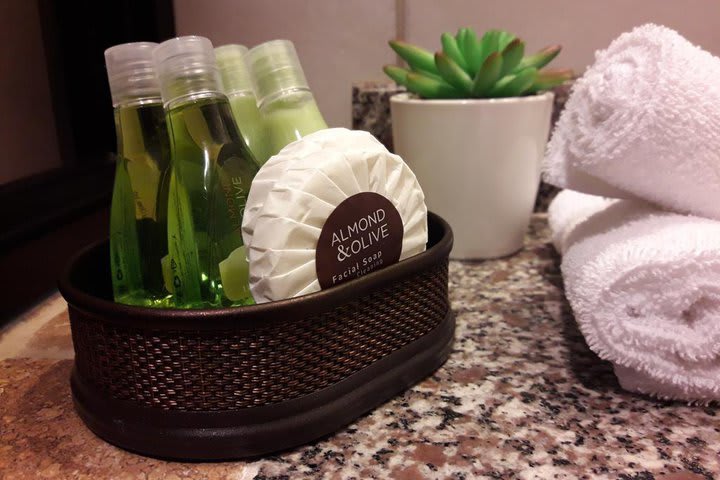 Bath amenities