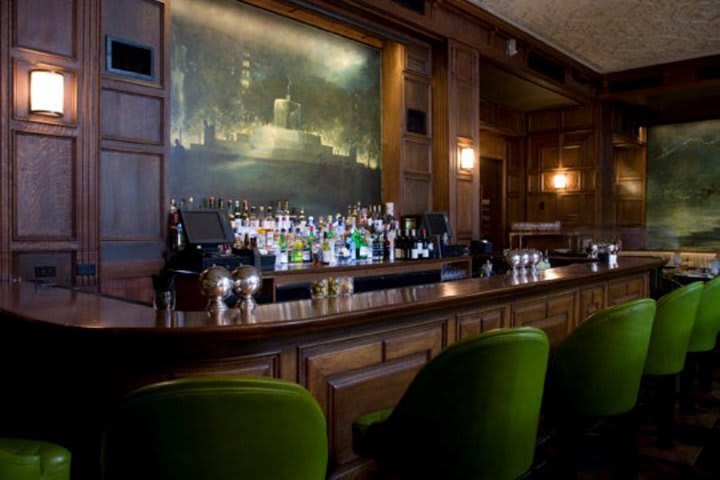 The Oak Room and Bar en The Plaza Hotel