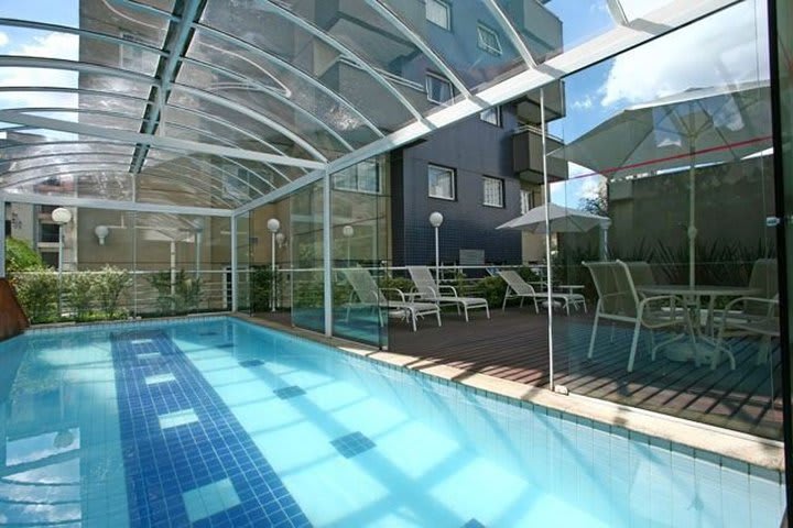 Pool at the Saint Charbel Suites & Life hotel in Sao Paulo