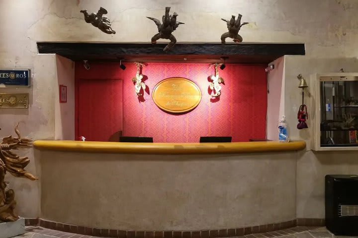 24-hour front desk