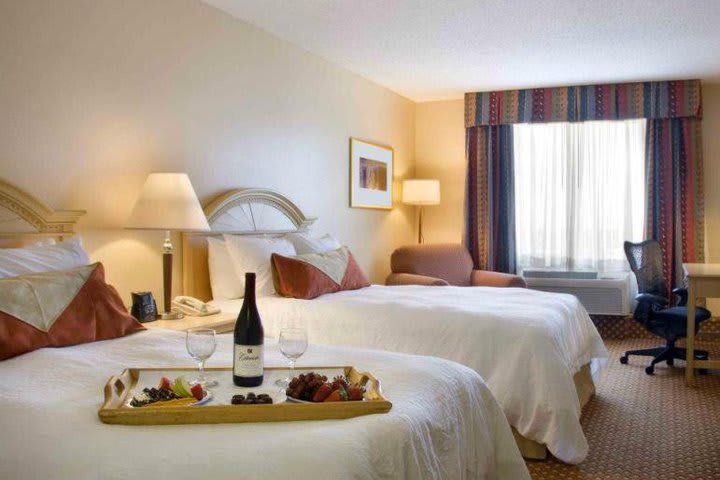 The Hilton Garden Inn at SeaWorld hotel in Orlando offers room service