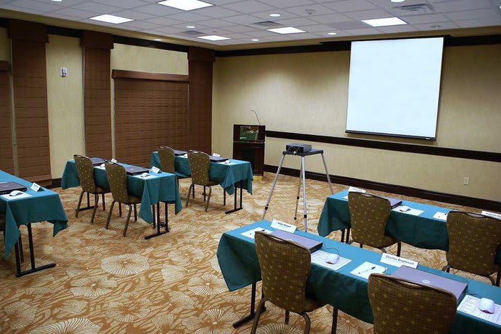 Meeting room with a classromm-style setup at the Homewood South Las Vegas in Henderson