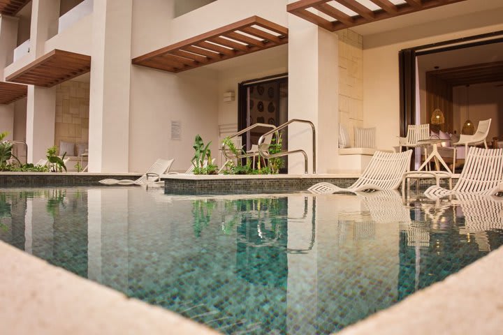 The pool of the rooms