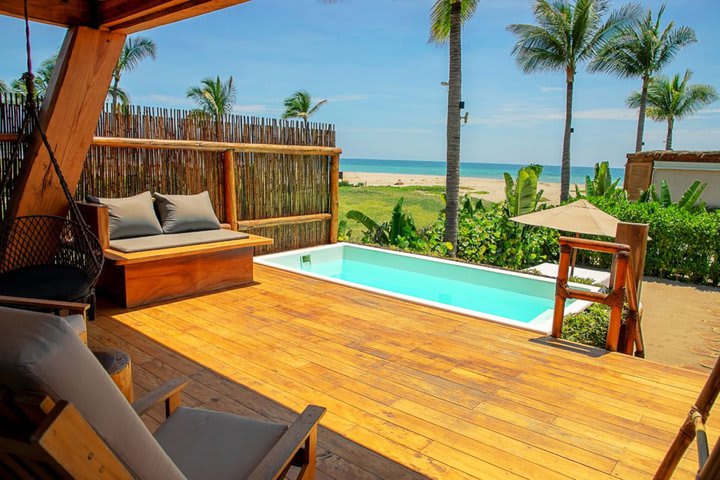 Suite con piscina frente al mar