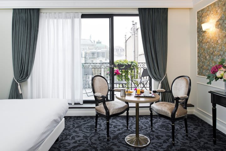 Img - Chambre Deluxe Terrasse - Vue Toits de l'Opera