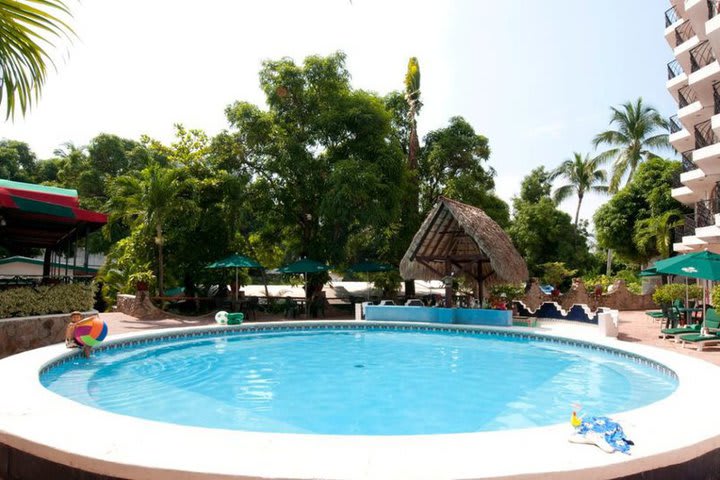 Piscina para niños en la terraza