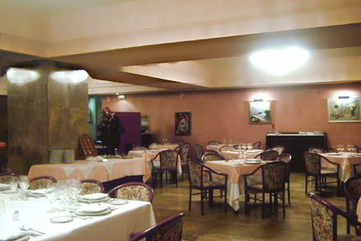 Restaurante El Roble en el Hotel Convencion