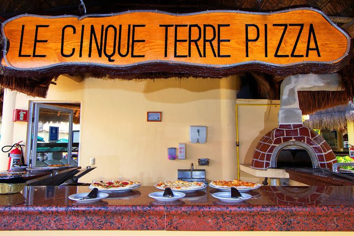 Restaurante Le Cinque Terre Pizza