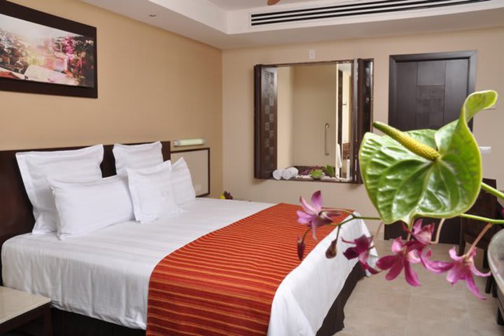 The hotel offers 106 guest rooms