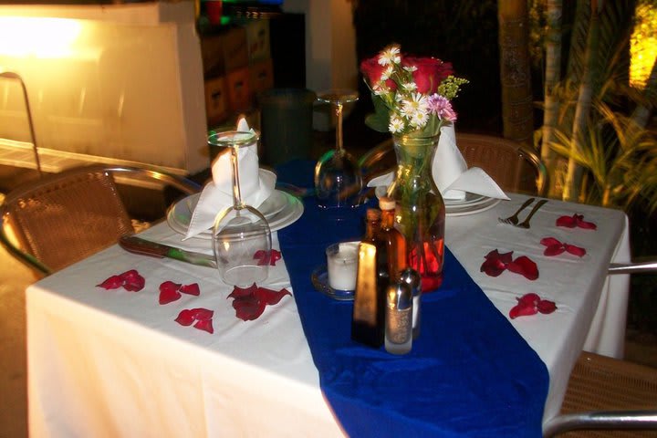 Enjoy a romantic dinner at Hotel Piedra de Agua