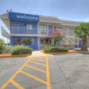 Motel 6 San Antonio, TX - Fort Sam Houston