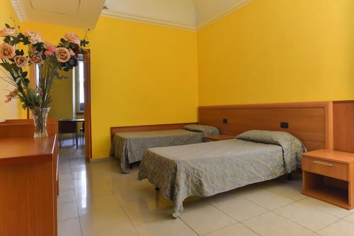 Double or Twin Room, Shared Bathroom