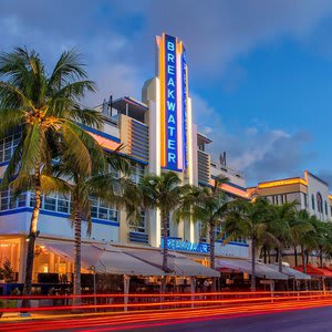 Hotel Breakwater South Beach