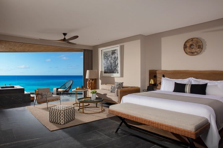 Signature king suite with ocean view