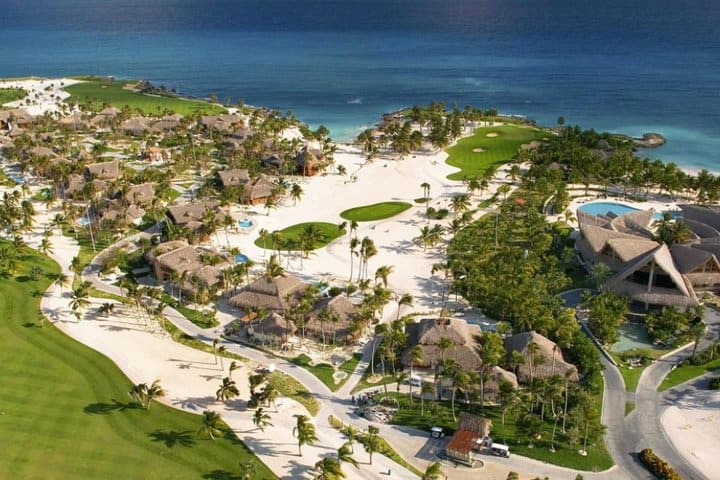 Este hotel forma parte del complejo turístico Cap Cana en Punta Cana