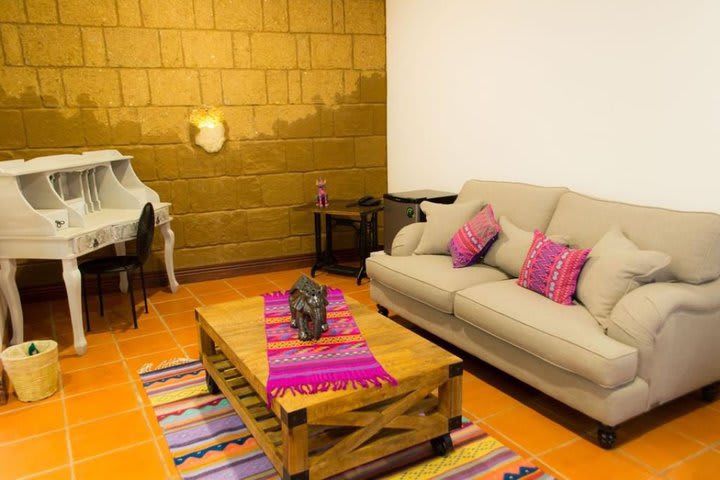 Sitting area in a master suite