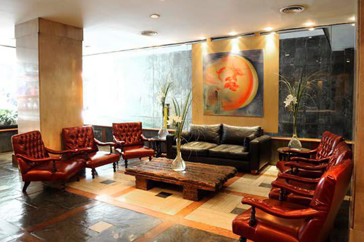 Lobby del Bauen Suite Hotel