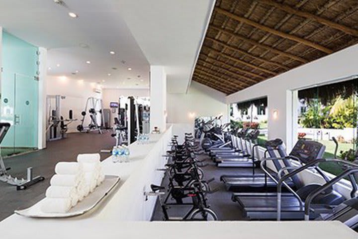 El gimnasio del resort está completamente  equipado