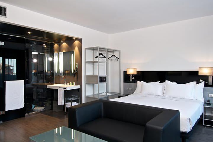 AC Hotel Atocha has 161 guest rooms