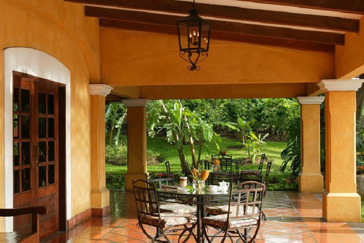 Terraza del restaurante Casa del Café en el Marriott San José